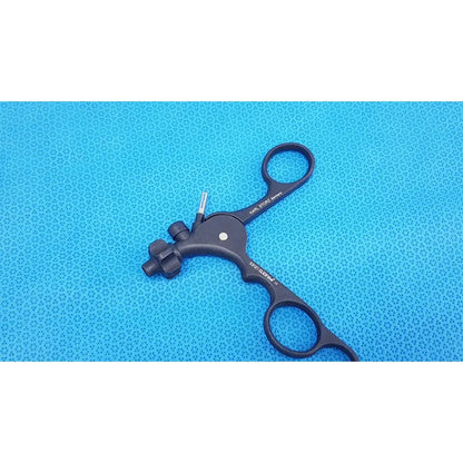 Black karl storz clickline monopolar plastic handle laparoscopic instrument with two handles and central mechanism