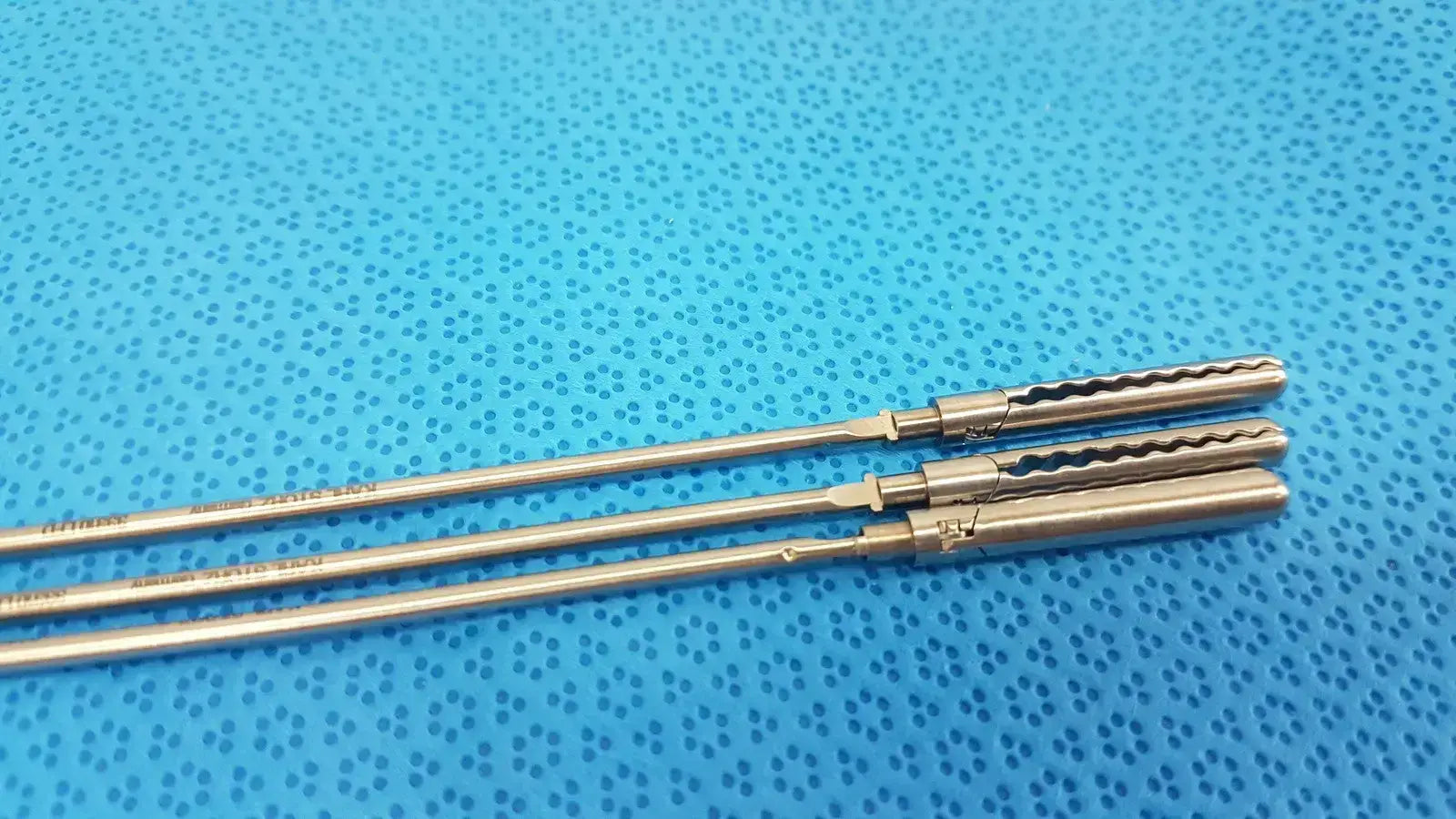 KARL STORZ Laparoscopic Grasper - Model 33530 LED Laparoscopic Grasper, second-hand product photo 1