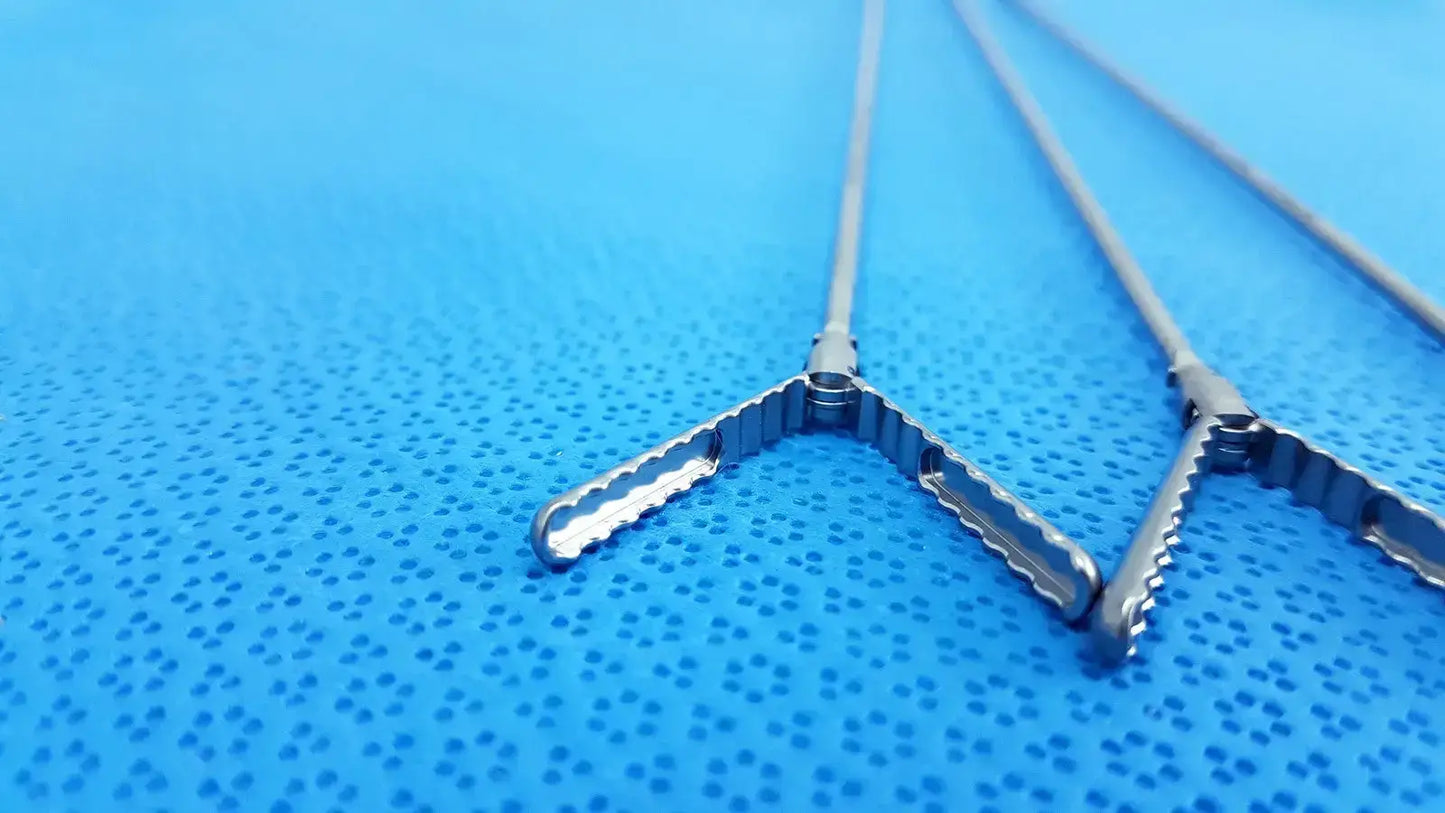KARL STORZ Laparoscopic Grasper - Model 33530 LED Laparoscopic Grasper, second-hand product photo 4
