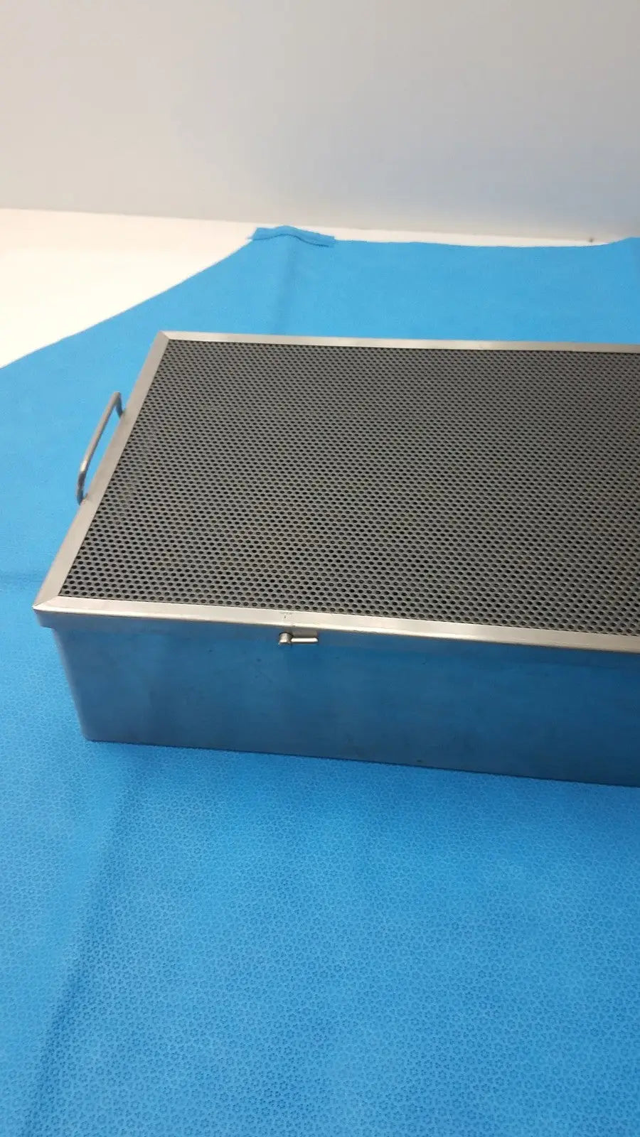 Karl Storz Sterilization Tray – Surgical Instrument Case – Autoclave Safe Sterilization Tray, second-hand product photo 4