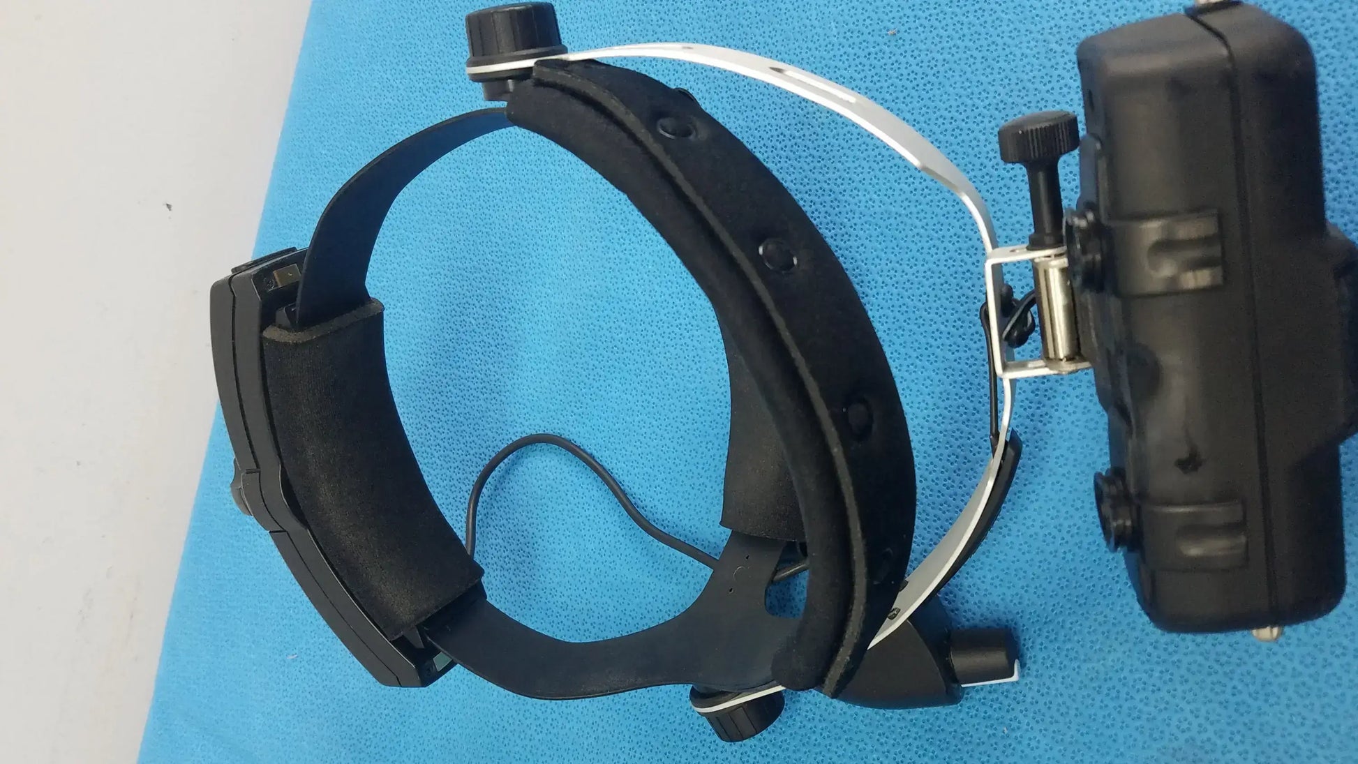 Keeler Vantage Plus Ophthalmoscope With Accessories Ref 1205P1020 Vantage Plus Ophthalmoscope, second-hand product photo 25