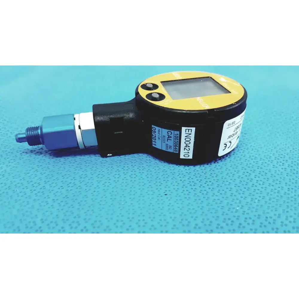 Keller LEO2 Digital Pressure Gauge – High Accuracy Portable Pressure Measurement Digital Pressure Gauge, second-hand product photo 3