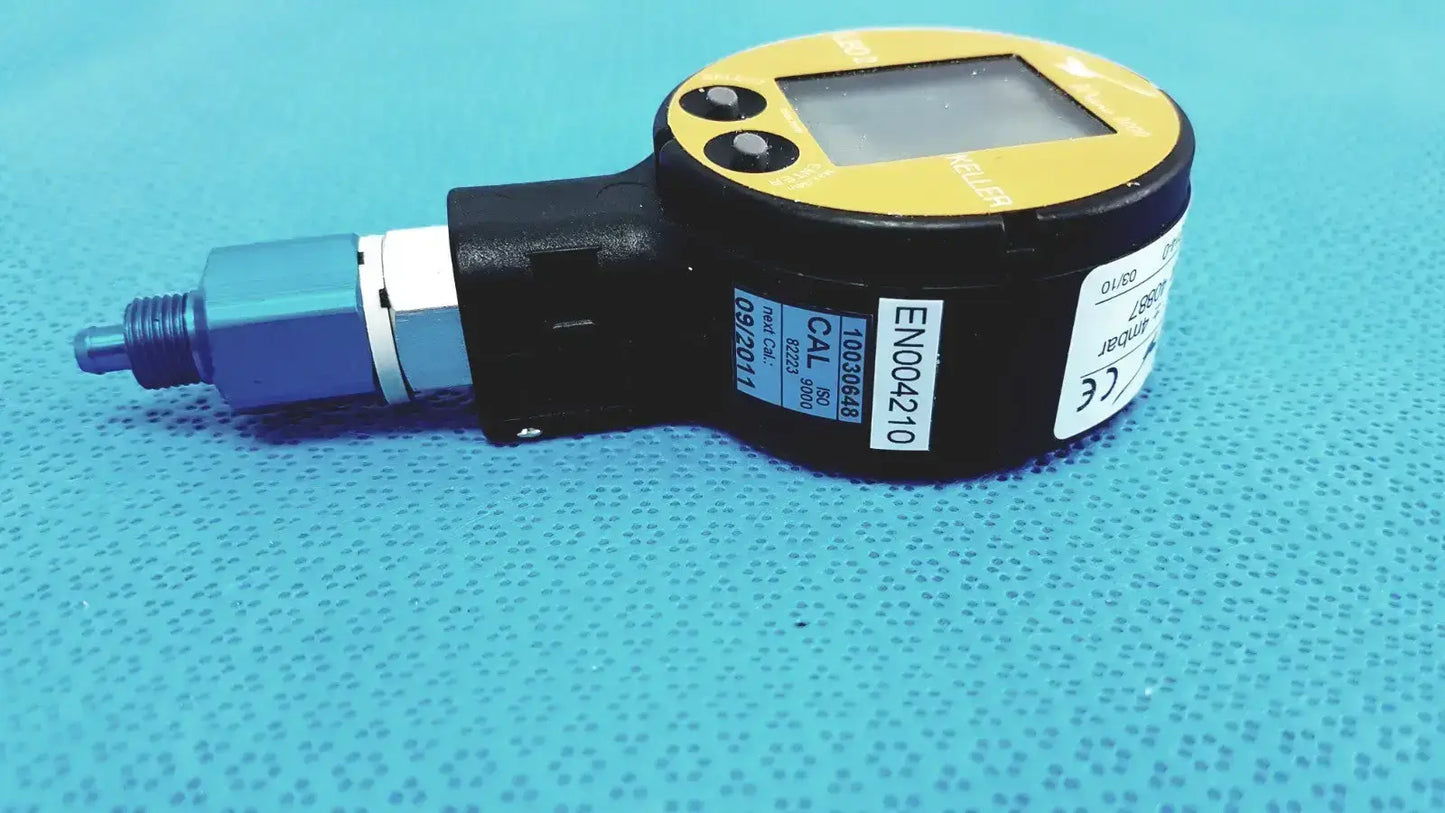 Keller LEO2 Digital Pressure Gauge – High Accuracy Portable Pressure Measurement Digital Pressure Gauge, second-hand product photo 3