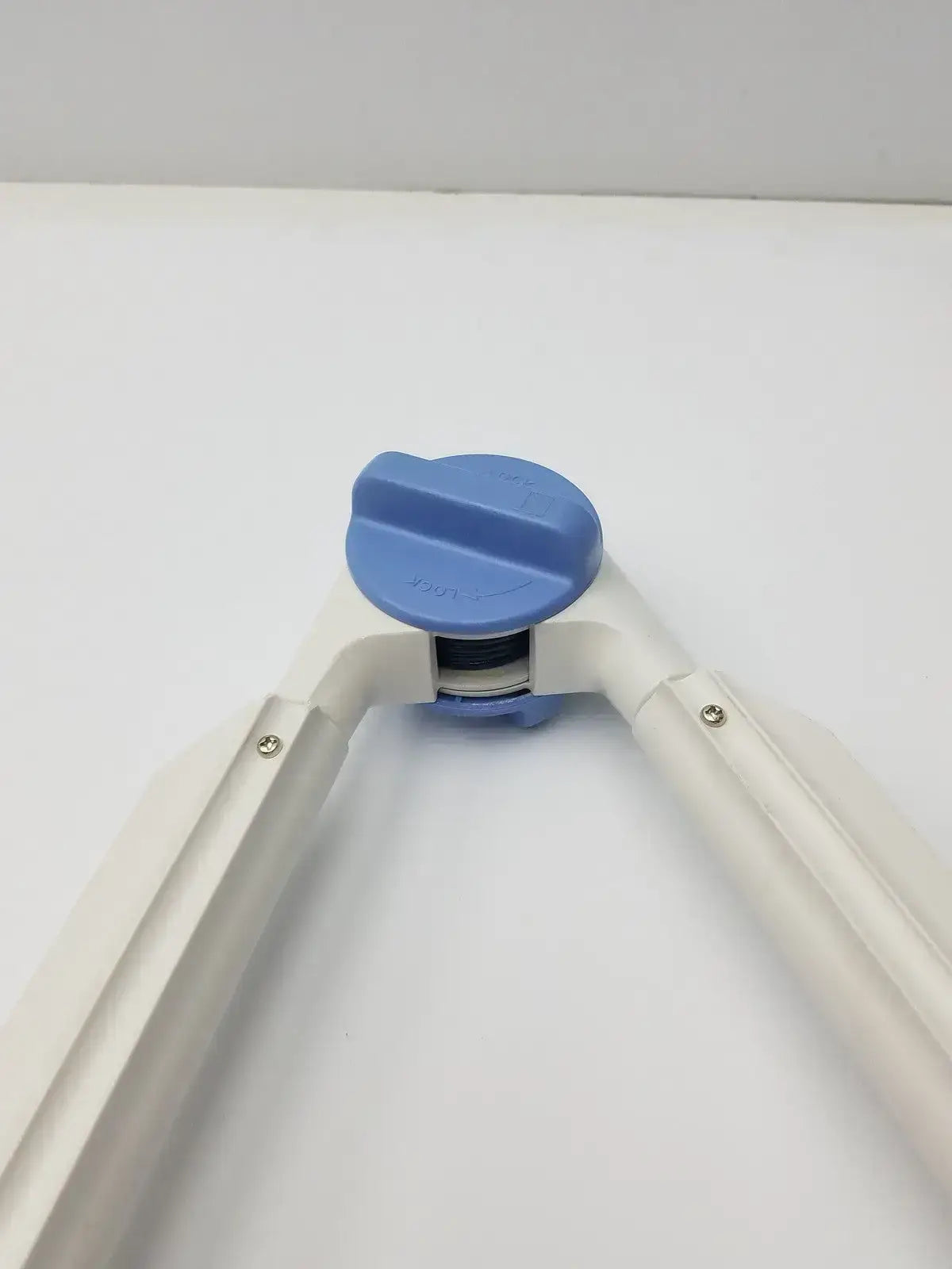 Nihon Kohden KH-001A Stand for Nihon Kohden Neuropack System Equipment Stand, second-hand product photo 10