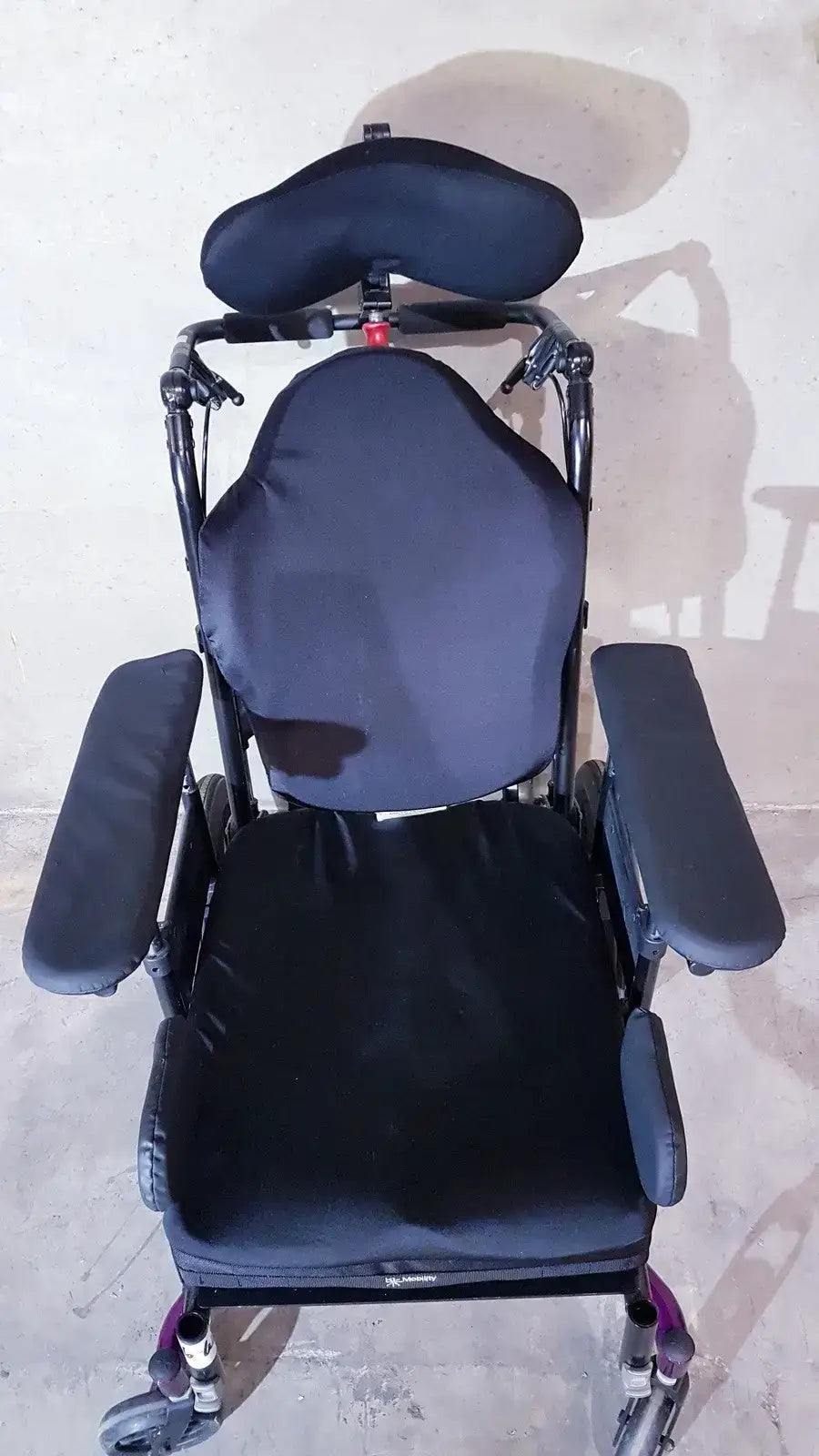 Ki Mobility Focus CR Tilt In Space Wheelchair Adjustable, All Show in Pictures Tilt-in-Space Wheelchair, second-hand product photo 7
