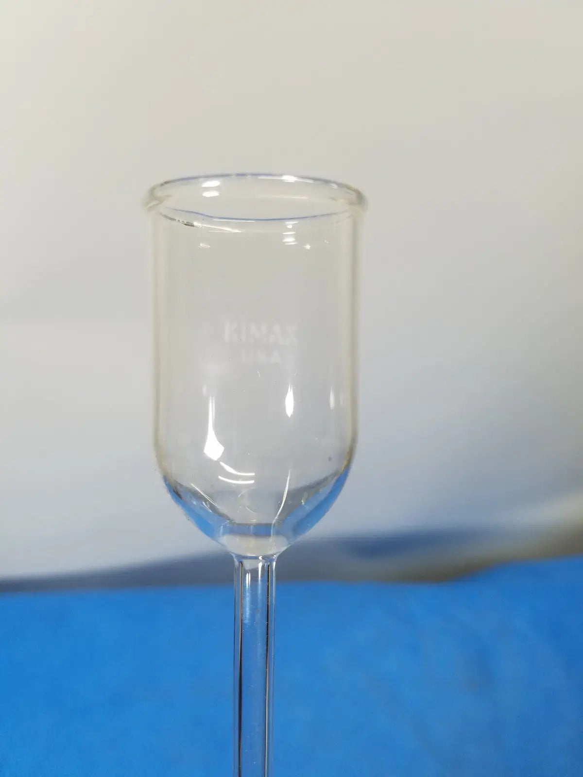 Kimax USA Long Stem Glass Laboratory Funnel – Vintage Borosilicate Laboratory Funnel, second-hand product photo 4