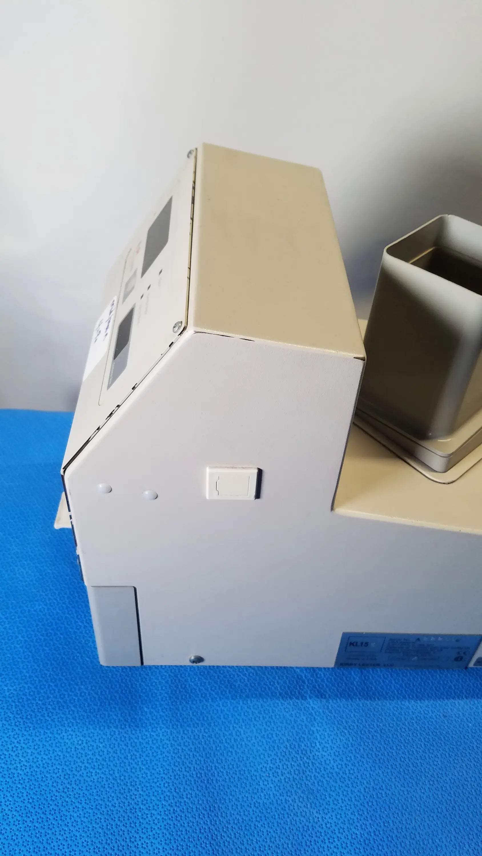 Kirby Lester KL15e Pharmacy Tablet and Capsule Counter Pharmacy Tablet & Capsule Counter, as-is (for parts) product photo 8