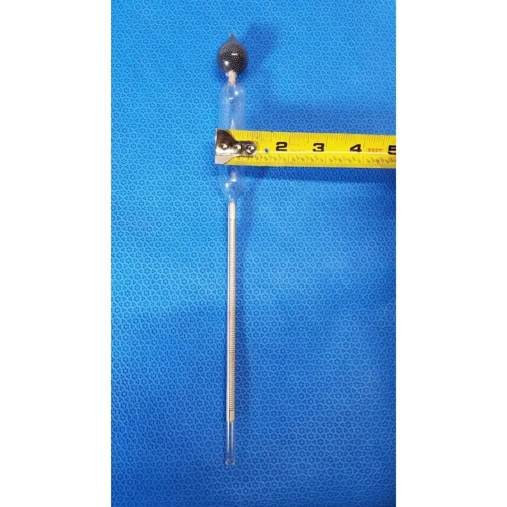 Reuse Medical KO Specific Gravity Hydrometer Scale for Light Liquids TEMP 60°/60°F Centrifuge Tubes, second-hand product photo 1