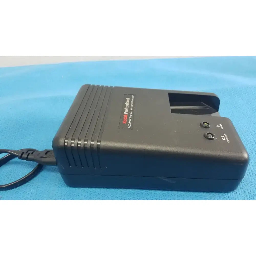 Kodak Professional DCS Pro 14n AC Adapter & Battery Charger w/ Charging Cable AC Adapter & Battery Charger, second-hand product photo 5