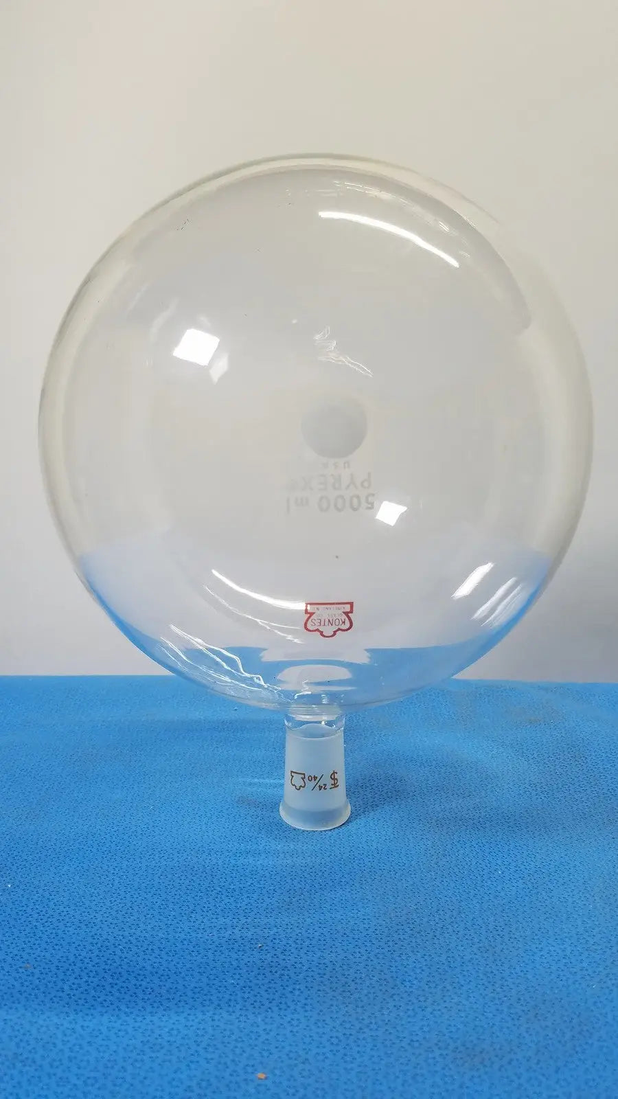 Kontes 5000 mL Single Neck Round Bottom Flask – 24/40 Outer Joint Round Bottom Flask, second-hand product photo 1