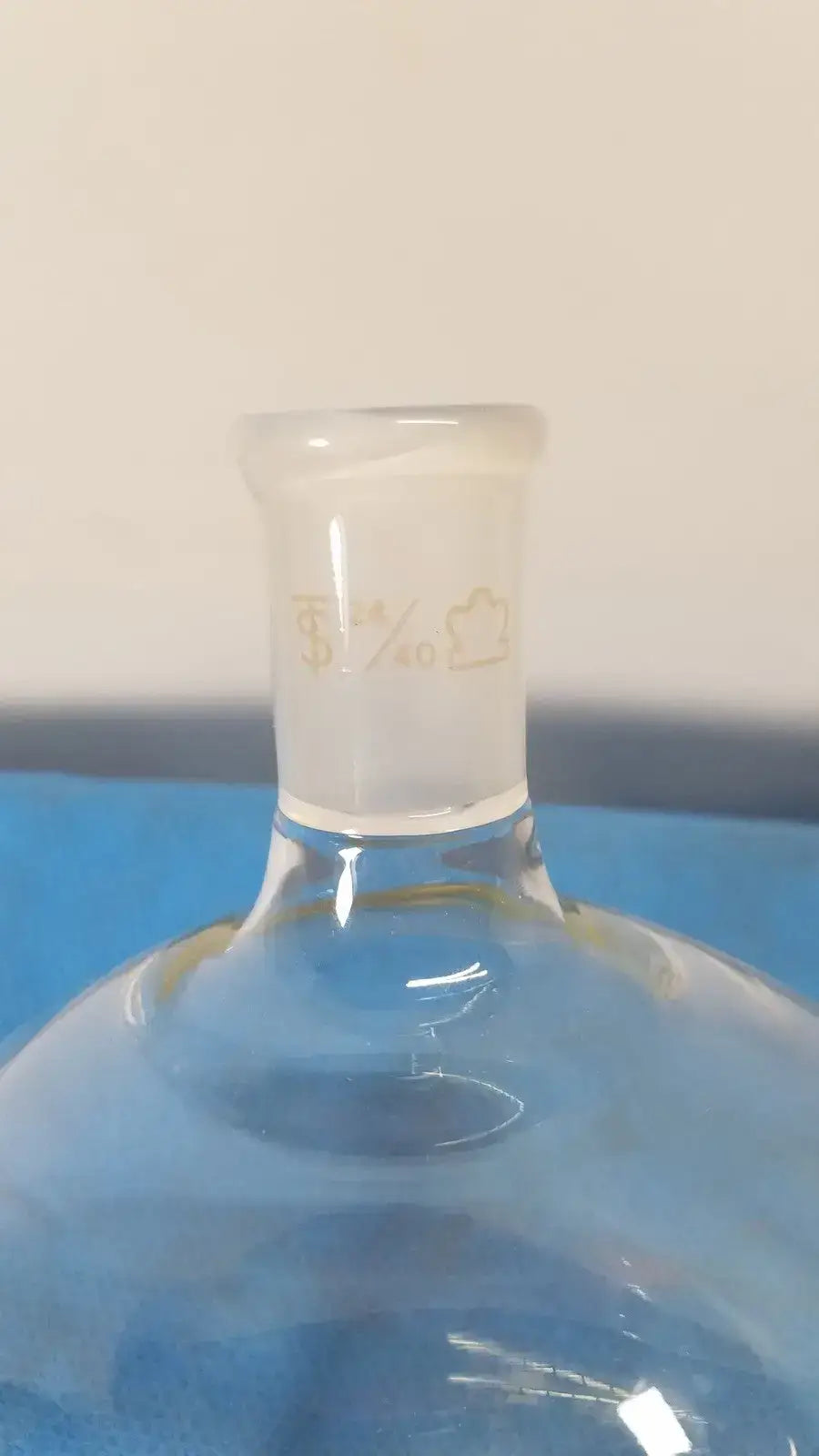 KONTES Glass Boiling Flask, 3000 mL, Single Neck, Round Bottom Laboratory Glassware, second-hand product photo 2