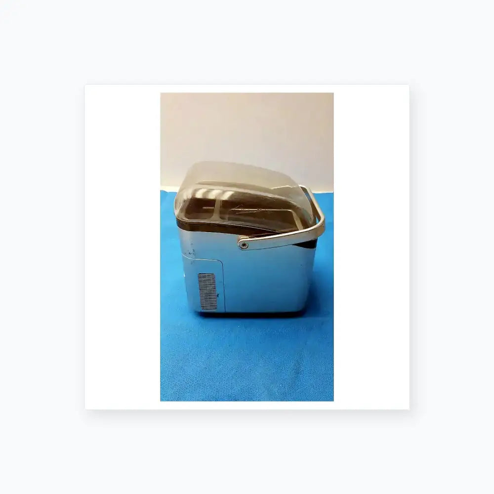 Koolatron Cosmetic Cooler C05 EC-0105-12V Mini Fridge Cosmetic Cooler Mini Fridge, second-hand product photo 3