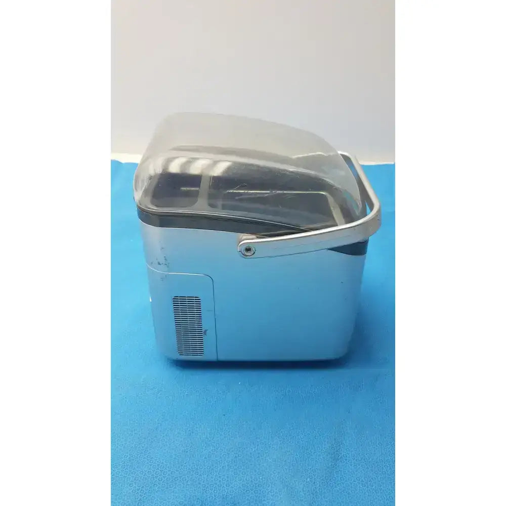 Koolatron Cosmetic Cooler C05 EC-0105-12V Mini Fridge Cosmetic Cooler Mini Fridge, second-hand product photo 3