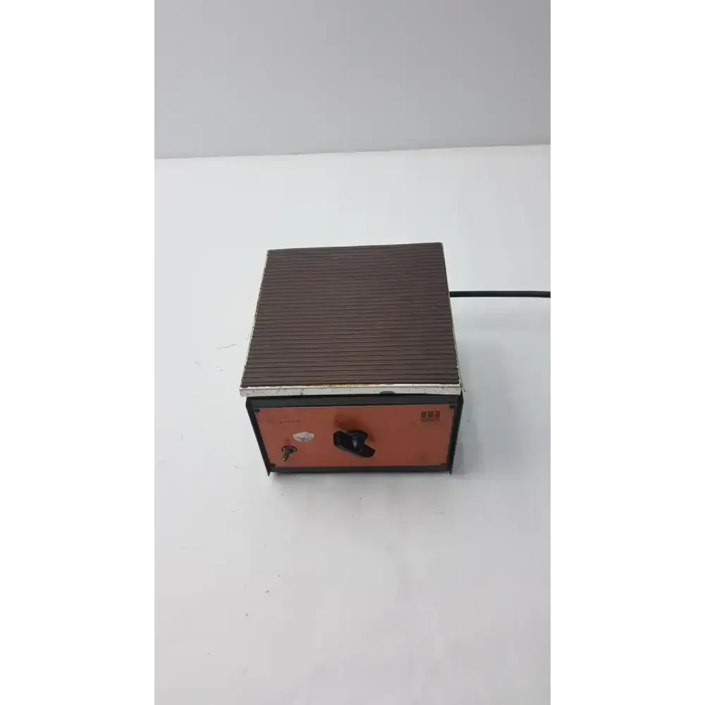 Lab Line King Size Magnestir 1270 Magnetic Stirrer, as-is (for parts) product photo 3