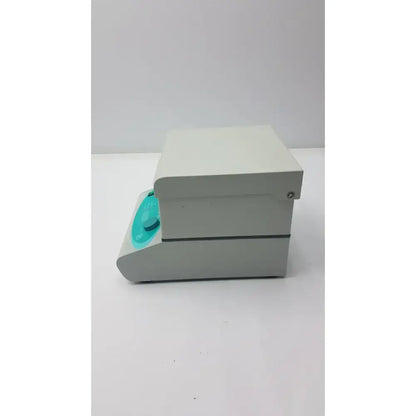 Labnet Vortemp 56 EVC Incubating Shaker Incubating Shaker, second-hand product photo 3