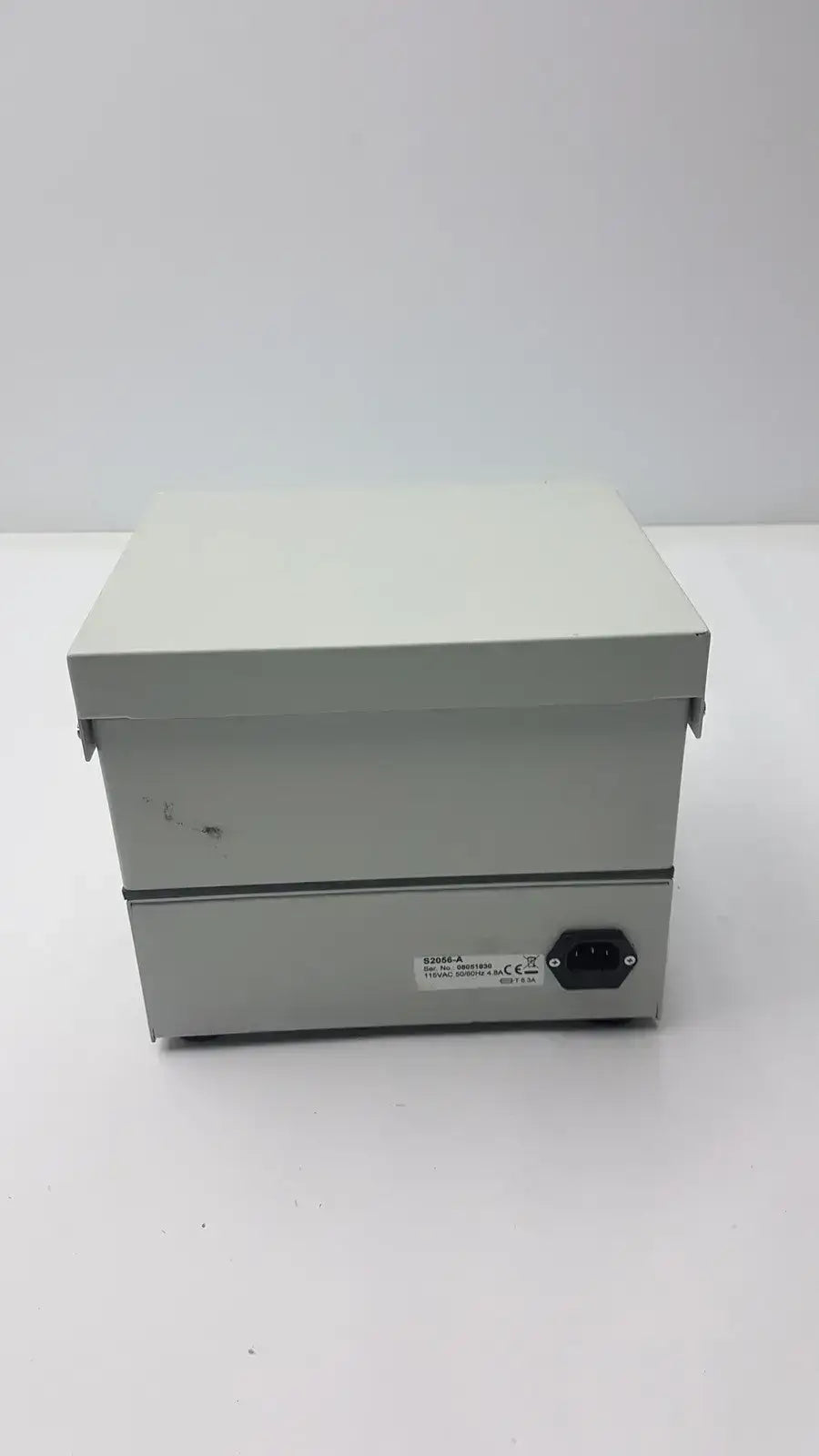 Labnet Vortemp 56 EVC Incubating Shaker Incubating Shaker, second-hand product photo 4