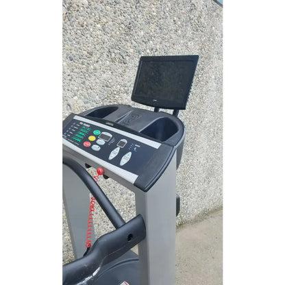 Reuse Medical Equipment Landice L8 Executive Rehabilitation Treadmill with Large Running Surface Treadmills, second-hand product photo 8