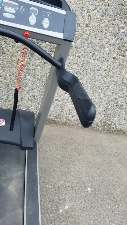Reuse Medical Equipment Landice L8 Executive Rehabilitation Treadmill with Large Running Surface Treadmills, second-hand product photo 3