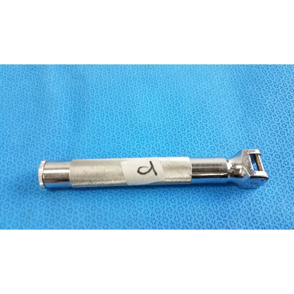 Reuse Medical Laryngoscope Handle – Medical Equipment – Fiber Optic Compatible Laryngoscopes, second-hand product photo 1