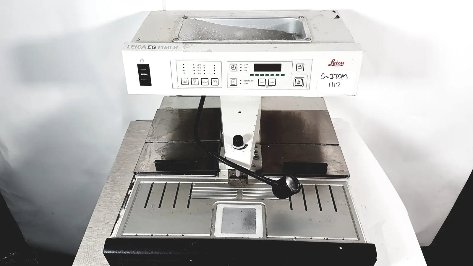 Reuse Medical Leica EG1150H Embedding Center Other Medical & Lab Equipment, second-hand product photo 1