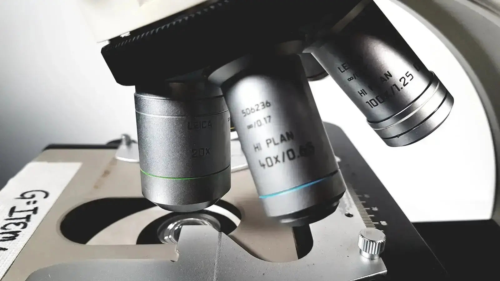 Leica Microscope Model DM1000 with Heads Microscope, second-hand product photo 20