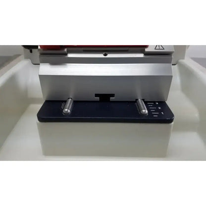 LEICA RM2235 Manual Rotary Microtome Histology Pathology Lab Tissue Sectioner Manual Rotary Microtome, second-hand product photo 3