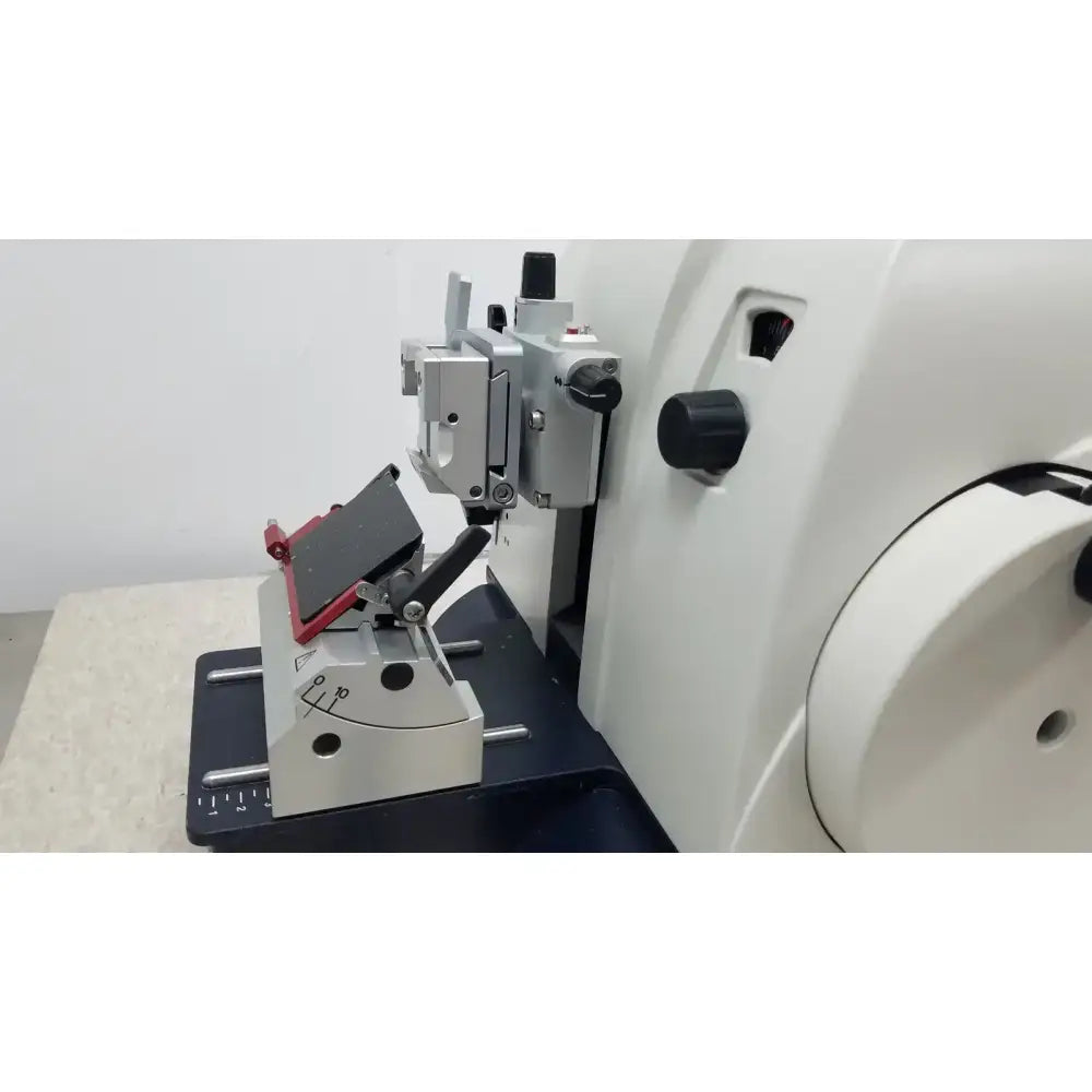 LEICA RM2235 Manual Rotary Microtome Histology Pathology Lab Tissue Sectioner Manual Rotary Microtome, second-hand product photo 14