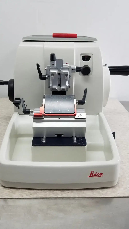 LEICA RM2235 Manual Rotary Microtome Histology Pathology Lab Tissue Sectioner Manual Rotary Microtome, second-hand product photo 1