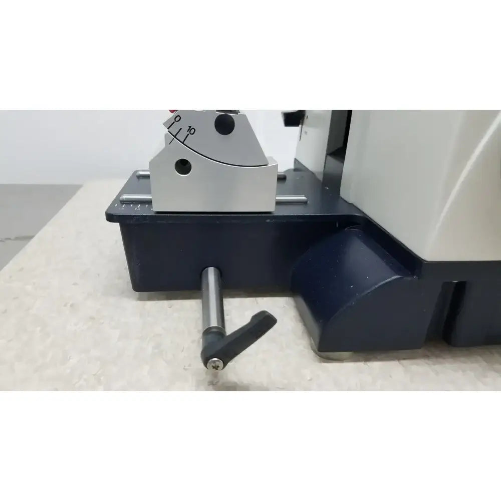 LEICA RM2235 Manual Rotary Microtome Histology Pathology Lab Tissue Sectioner Manual Rotary Microtome, second-hand product photo 13