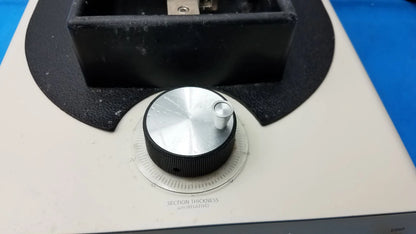Leica VT1000A Vibrating Blade Microtome Vibrating Blade Microtome, second-hand product photo 4