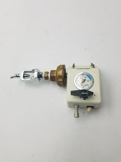 Leisegang Medical 8702 Gas Pressure Regulator with Gauge & On/Off Valve Medical Gas Pressure Regulator, second-hand product photo 1