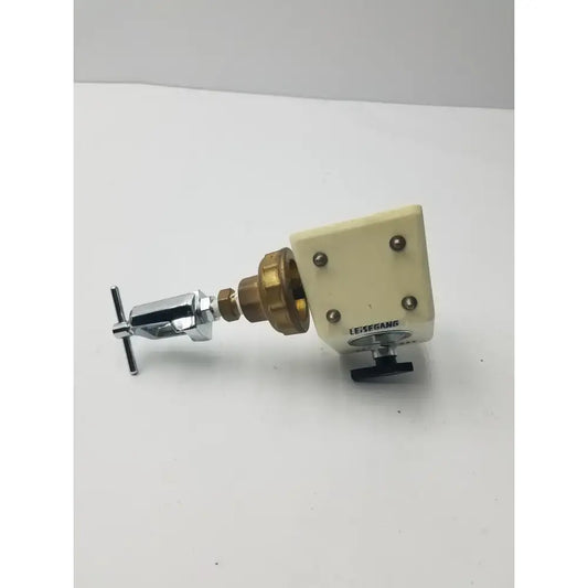 Leisegang Medical 8702 Gas Pressure Regulator with Gauge & On/Off Valve Medical Gas Pressure Regulator, second-hand product photo 2