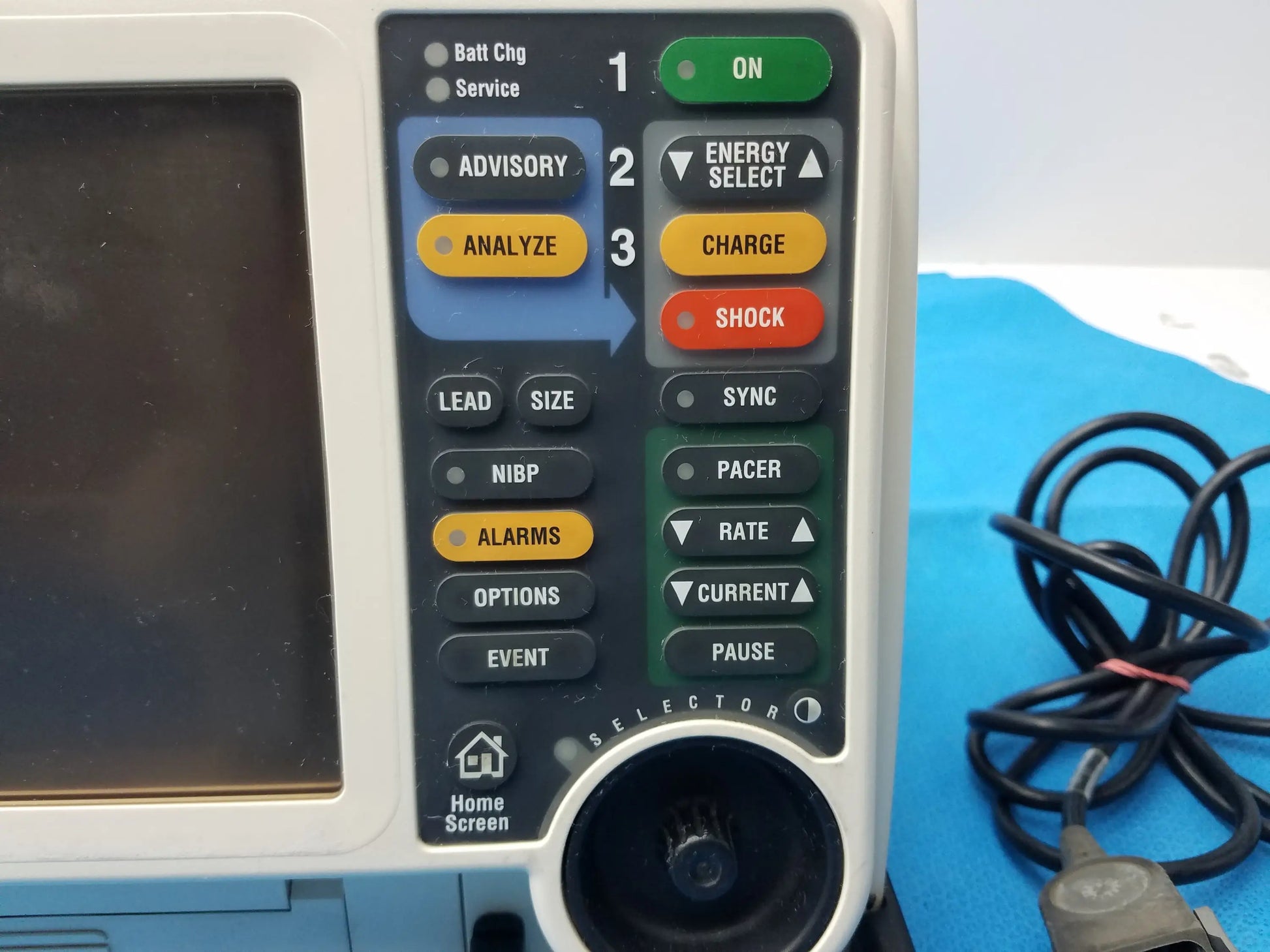 LIFEPAK 12 Physio Control Defibrillator/Monitor Defibrillator / Patient Monitor, second-hand product photo 7