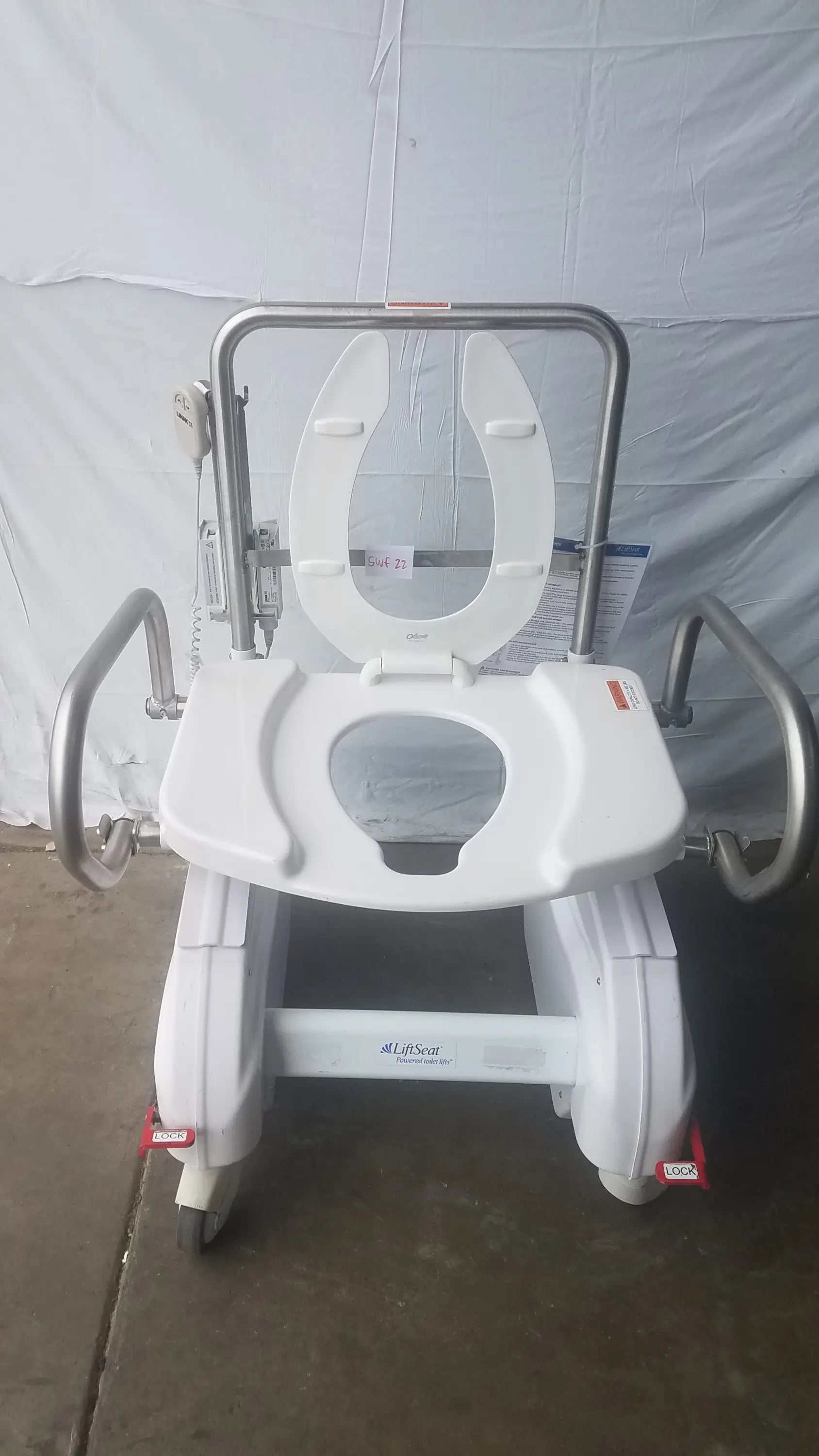 White plastic mobility toilet chair with stainless steel frame and wheels for liftseat ls600 bariatric power toilet lift