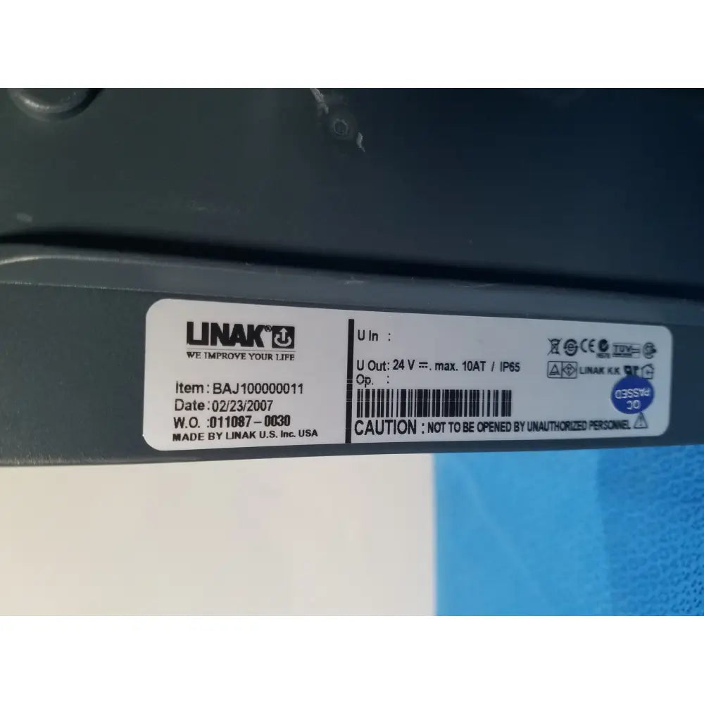 White label with black text showing unak logo and specifications for linak baj100000011 24v 2.9ah rechargeable battery