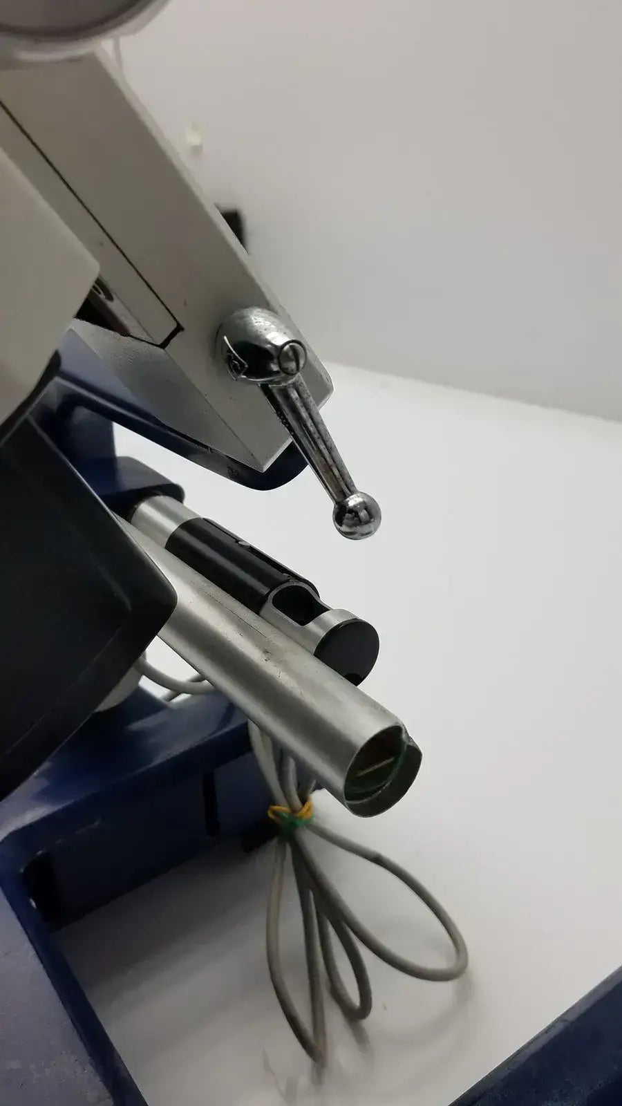 LKB 8800 Ultrotome III Microscope Stand With Optics Ultramicrotome Microscope Stand, second-hand product photo 10