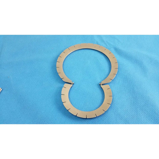 Reuse Medical Lone Star 3359 Surgical Retractor Ring Stainless Steel Surgical Retractors, second-hand product photo 1