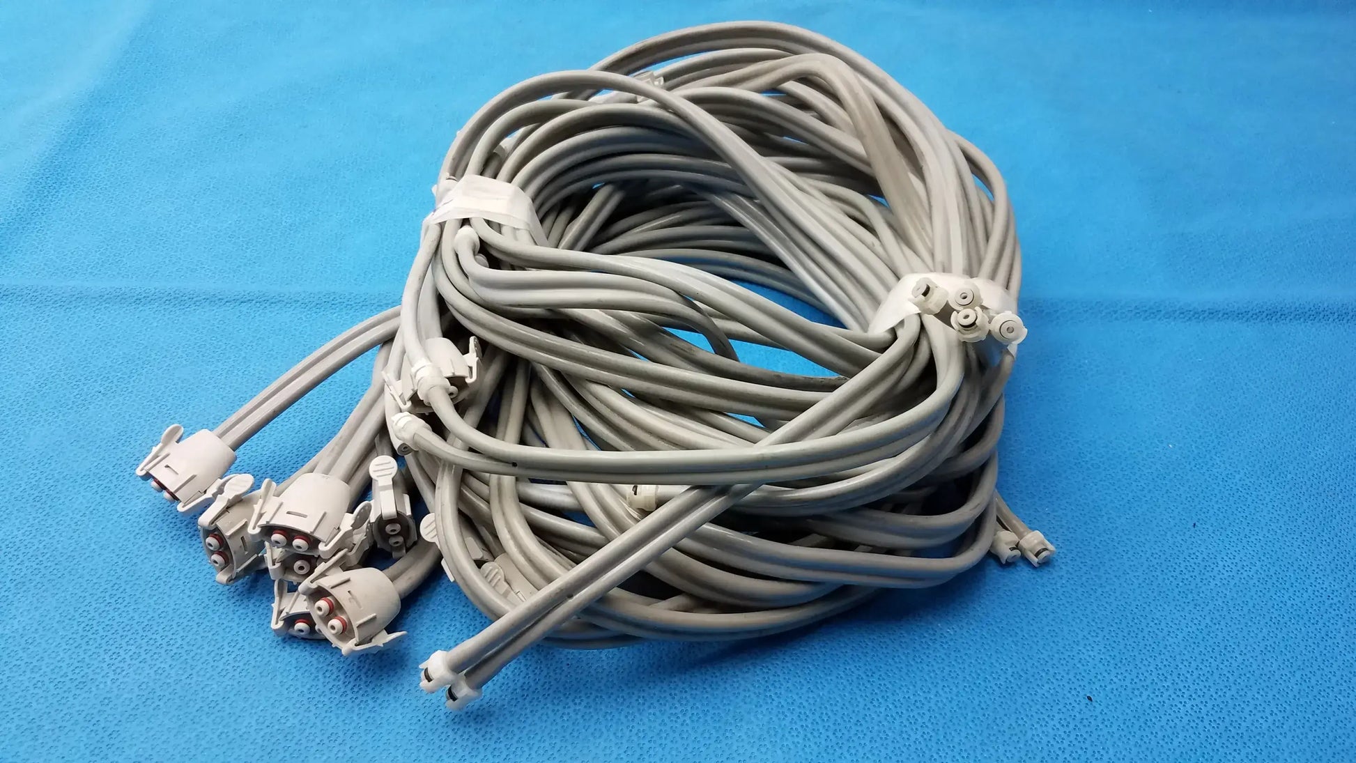 Reuse Medical Equipment Lot of 10 NiBP Air Hose Fast Connector Double Tube NiBP Air Hose Fast Connector, second-hand product photo 4