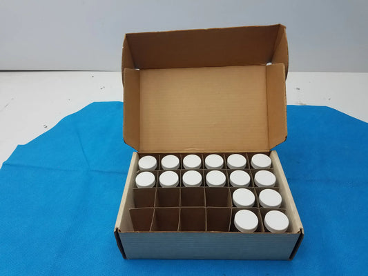 Reuse Medical Equipment Lot of 16 Scintillation Vials Glass Jar Scintillation Vial / Glass Jar, second-hand product photo 2