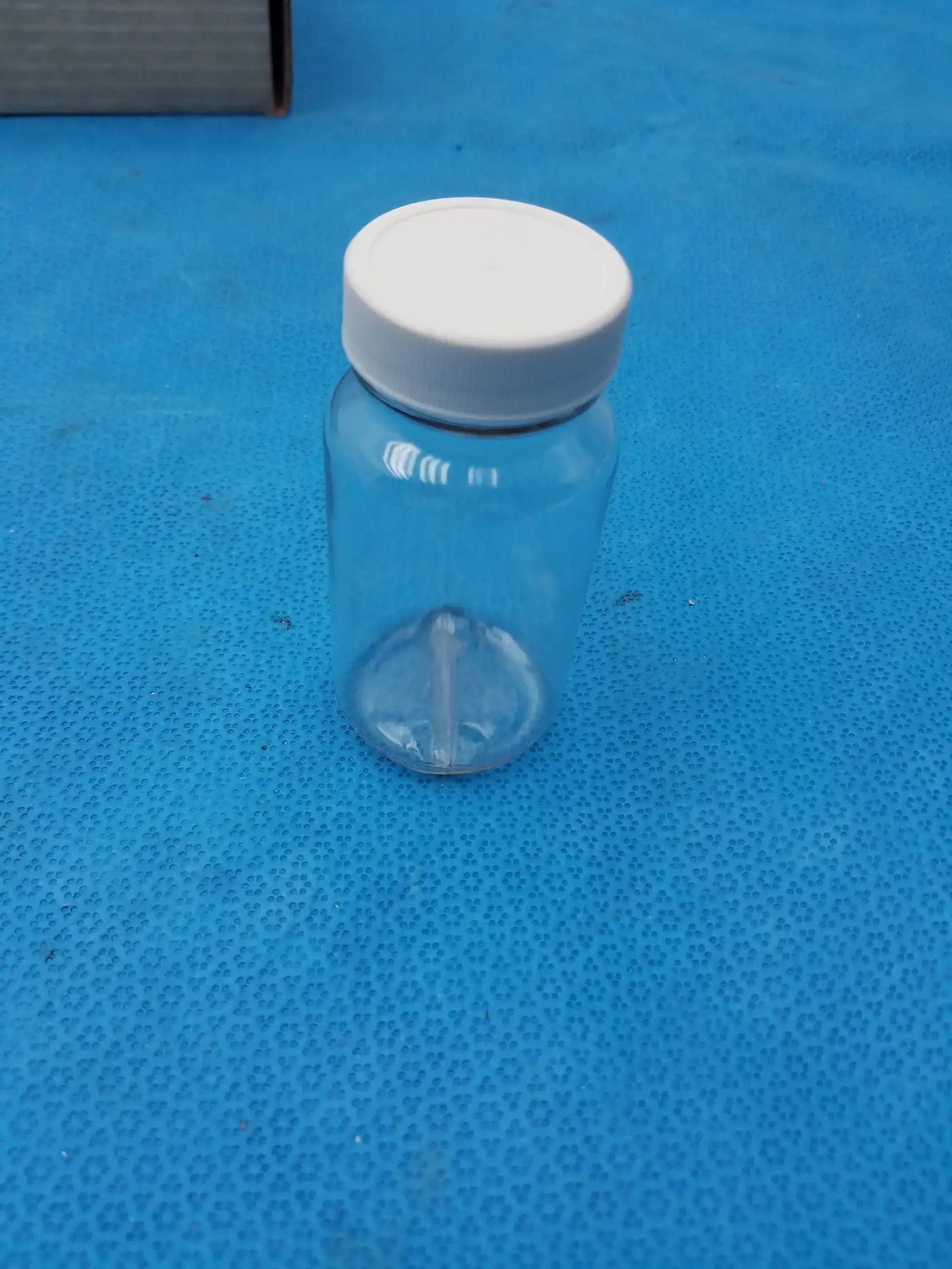 Reuse Medical Equipment Lot of 16 Scintillation Vials Glass Jar Scintillation Vial / Glass Jar, second-hand product photo 3