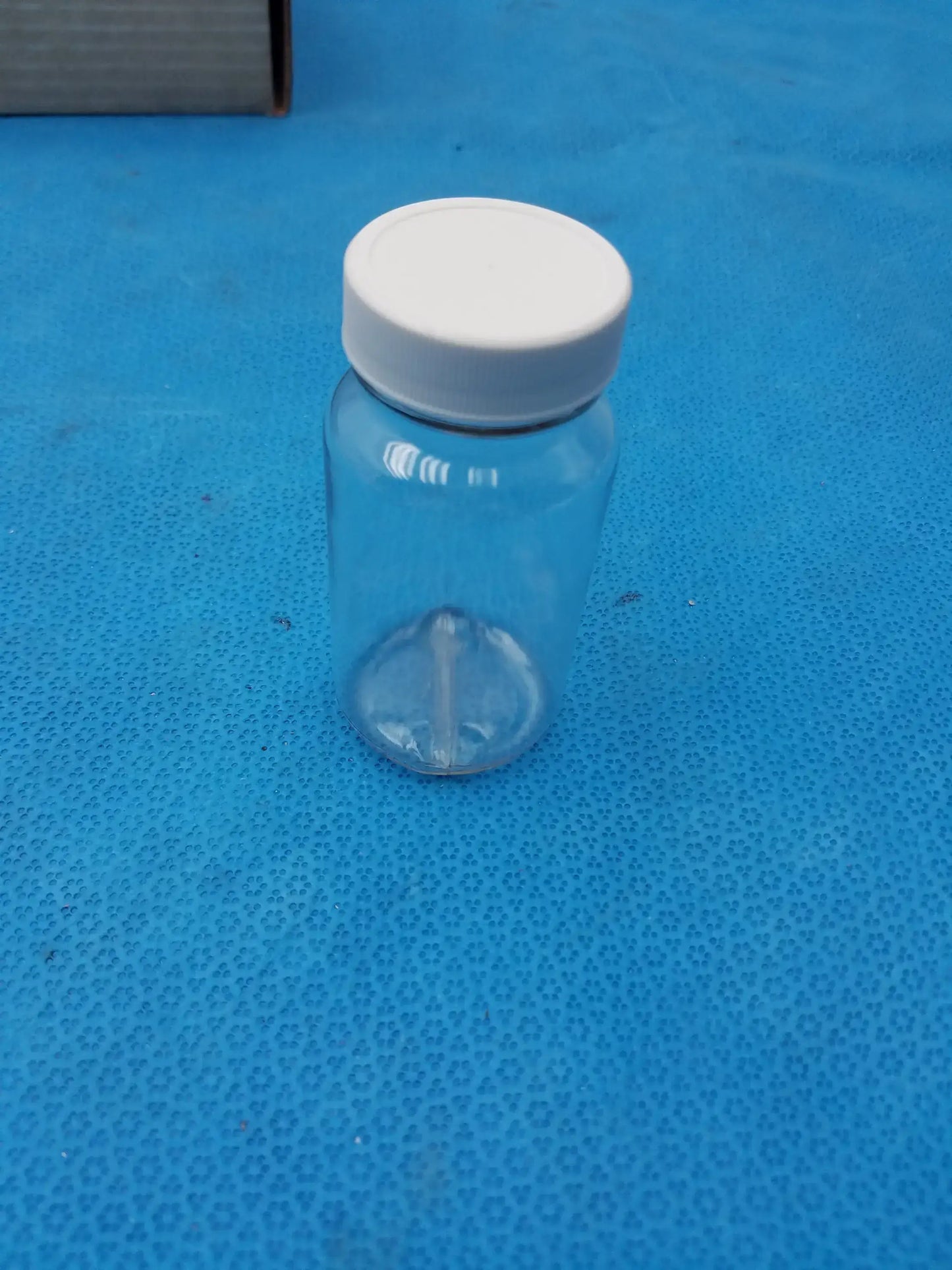 Reuse Medical Equipment Lot of 16 Scintillation Vials Glass Jar Scintillation Vial / Glass Jar, second-hand product photo 3