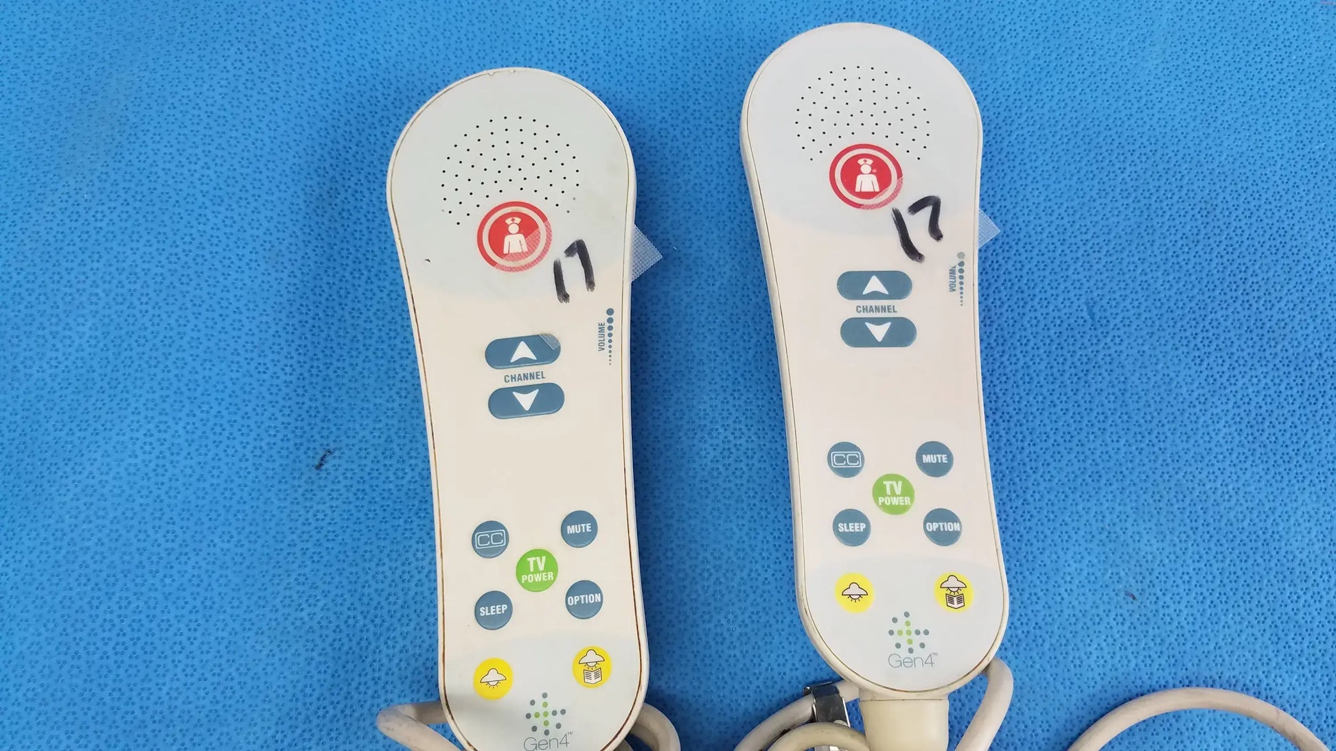 Curbell Lot of - 2 Curbell Gen4 Pillow Speaker TV Controller P/N 4D235U-Z002008 Pillow Speaker TV Controller, second-hand product photo 5
