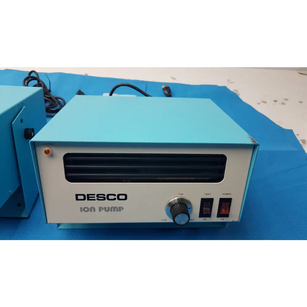 Lot of 2 Desco A60408 Bench Top Ionizer 110V - Benchtop Static Control Ionizing Blower