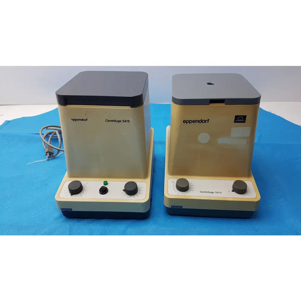 Lot of 2 Eppendorf Benchtop Compact Laboratory Centrifuges - Benchtop laboratory centrifuge