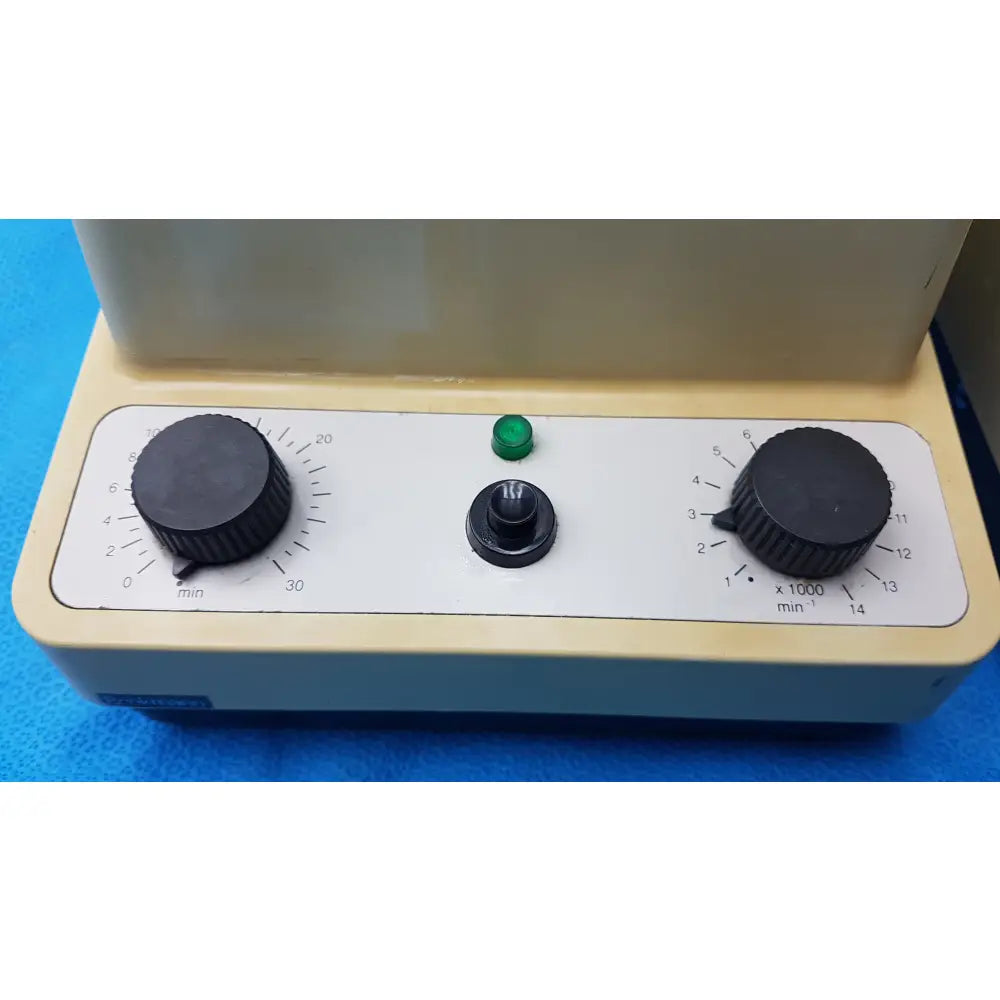 Lot of 2 Eppendorf Benchtop Compact Laboratory Centrifuges - Benchtop laboratory centrifuge