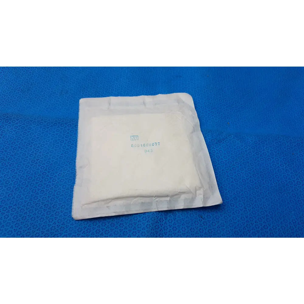 Lot of 2 Medline Avant Gauze Sterile Non-Woven Drain Sponges 4’’x4’’ 6-Ply Ref NON256000 - Sterile Non-Woven Drain