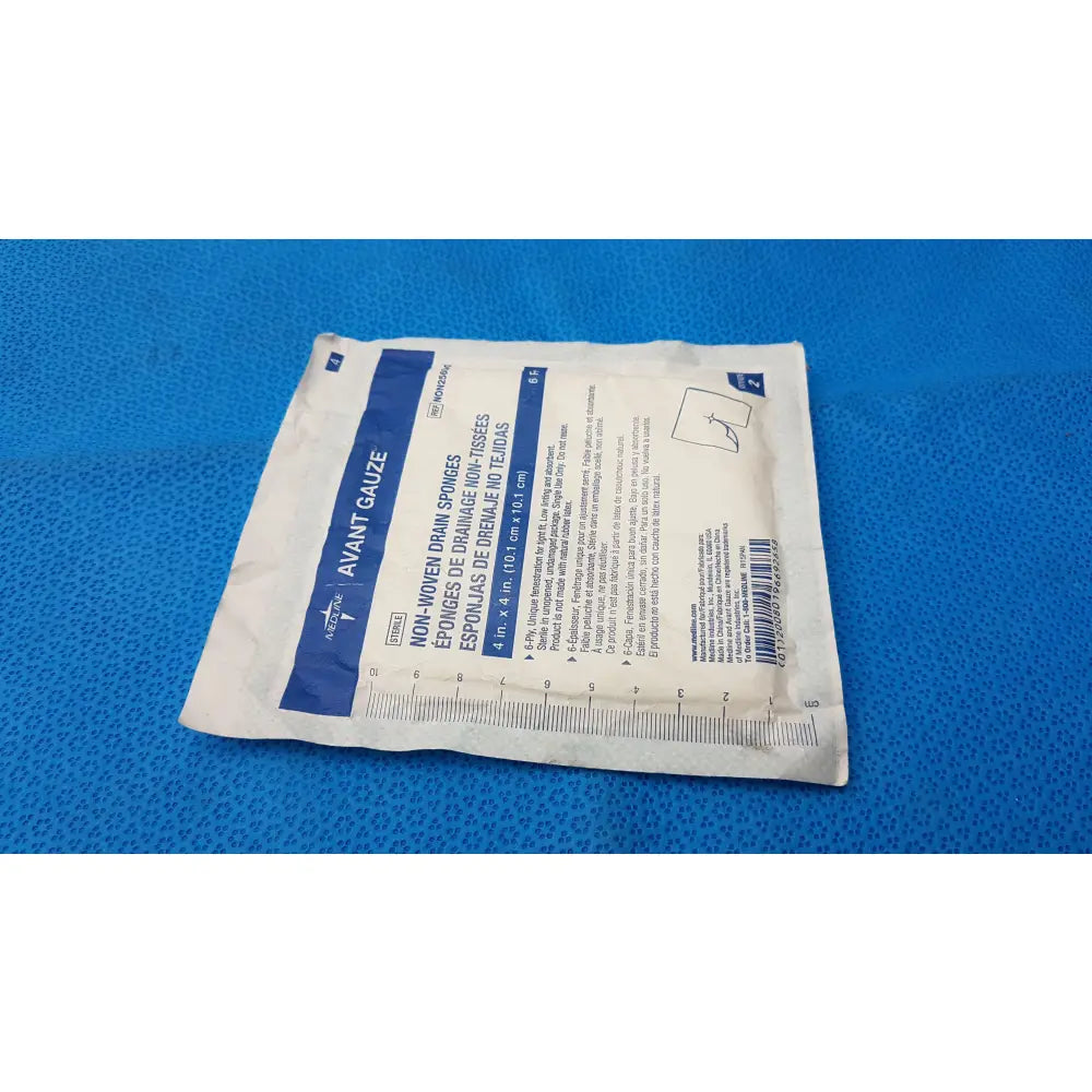 Lot of 2 Medline Avant Gauze Sterile Non-Woven Drain Sponges 4’’x4’’ 6-Ply Ref NON256000 - Sterile Non-Woven Drain