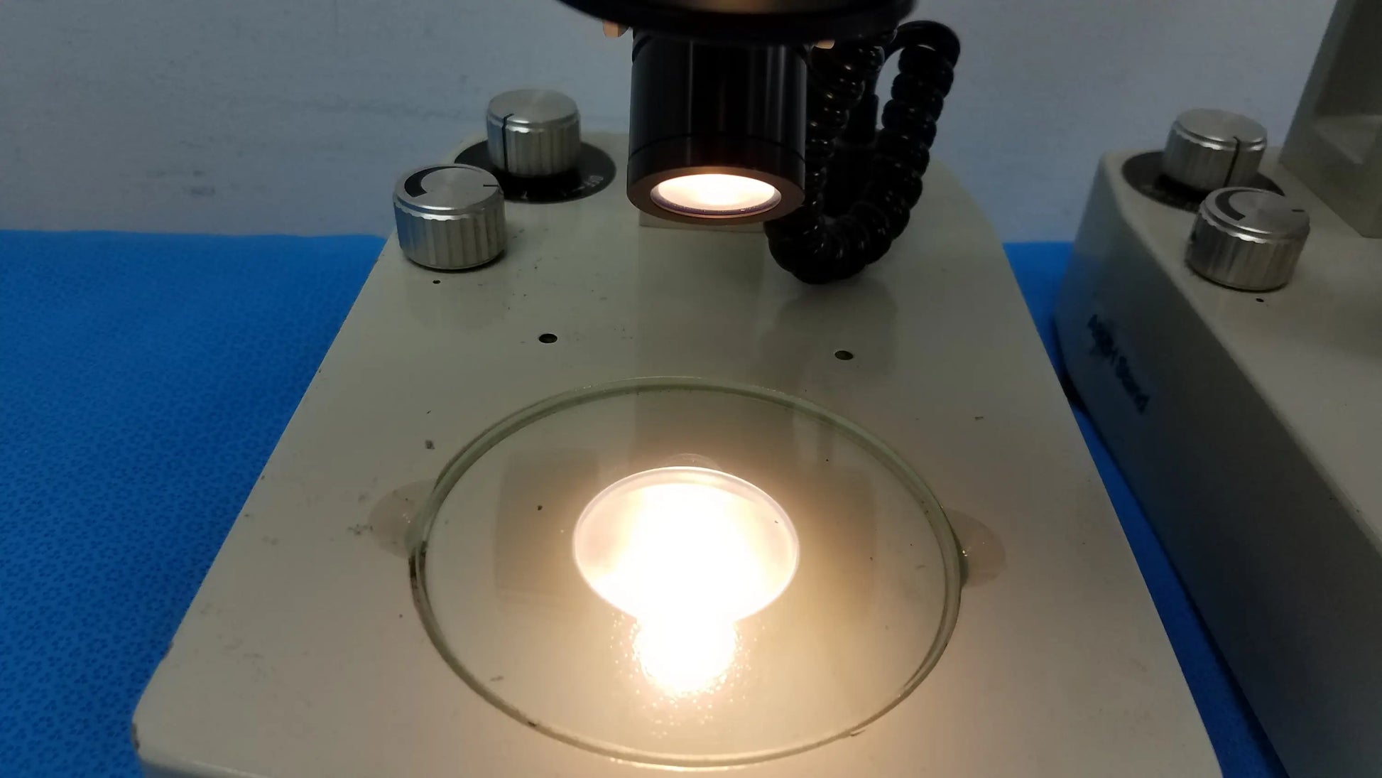 Meiji Techno Lot of 2 Meiji Techno EMT-1 Stereo Microscope Stereo Microscope, as-is (for parts) product photo 10