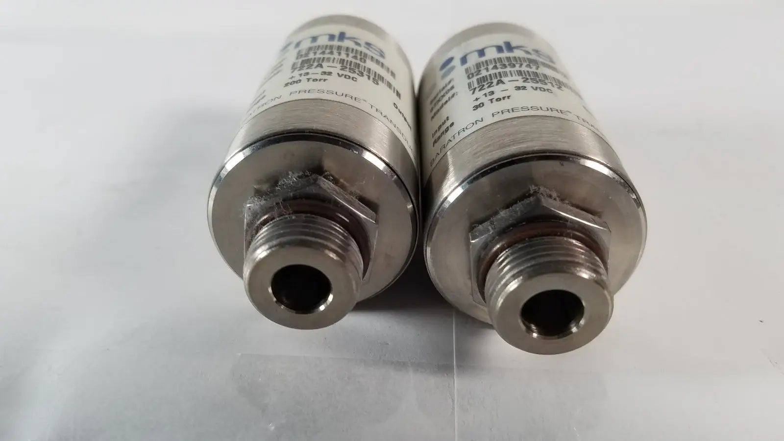 MKS Lot of 2 MKS Baratron Pressure Transducer 722A-25315, 200 Torr and 30 Torr Pressure Transducer, second-hand product photo 2