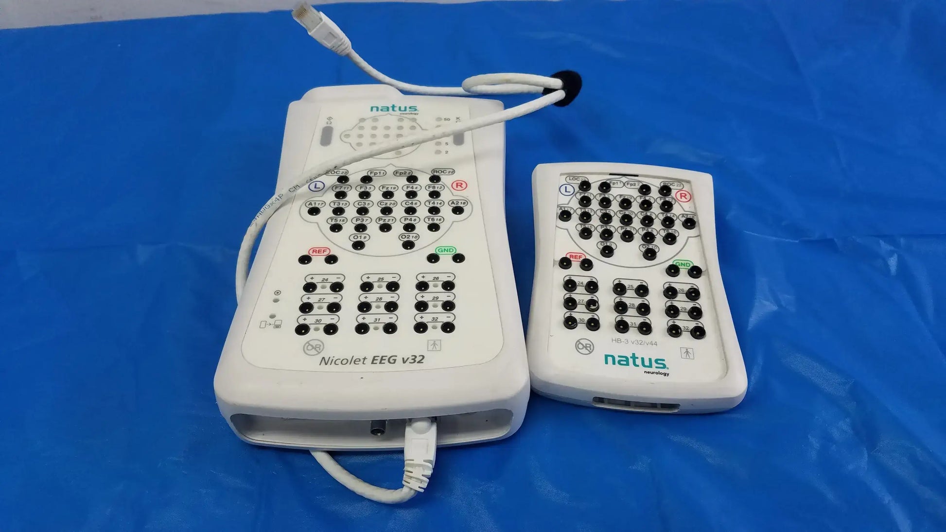 Natus Nicolet Lot of - 2 Natus Nicolet EEG v32 Amplifier System And HB-3 v32/44 Headbox EEG Diagnostic System, second-hand product photo 2